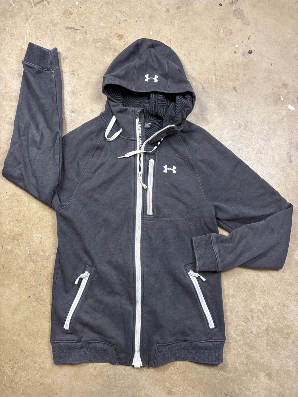 Men's Small Under Armour Black Hooded Full-Zip Jacket